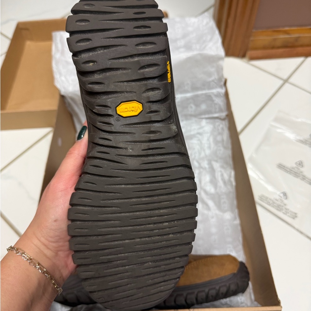 UGG Adirondack II boots - Picture 4 of 6